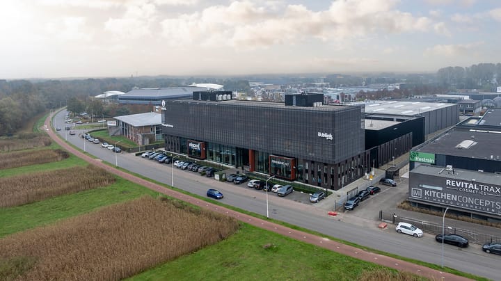 Minervum 7032, Breda