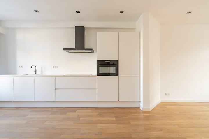 Photo 4 of Van Kinsbergenstraat 22-2