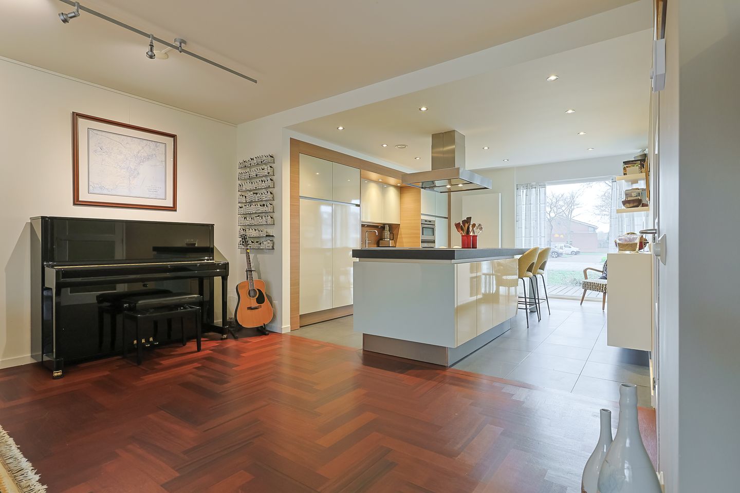 Photo 10 of Brugwacht 102