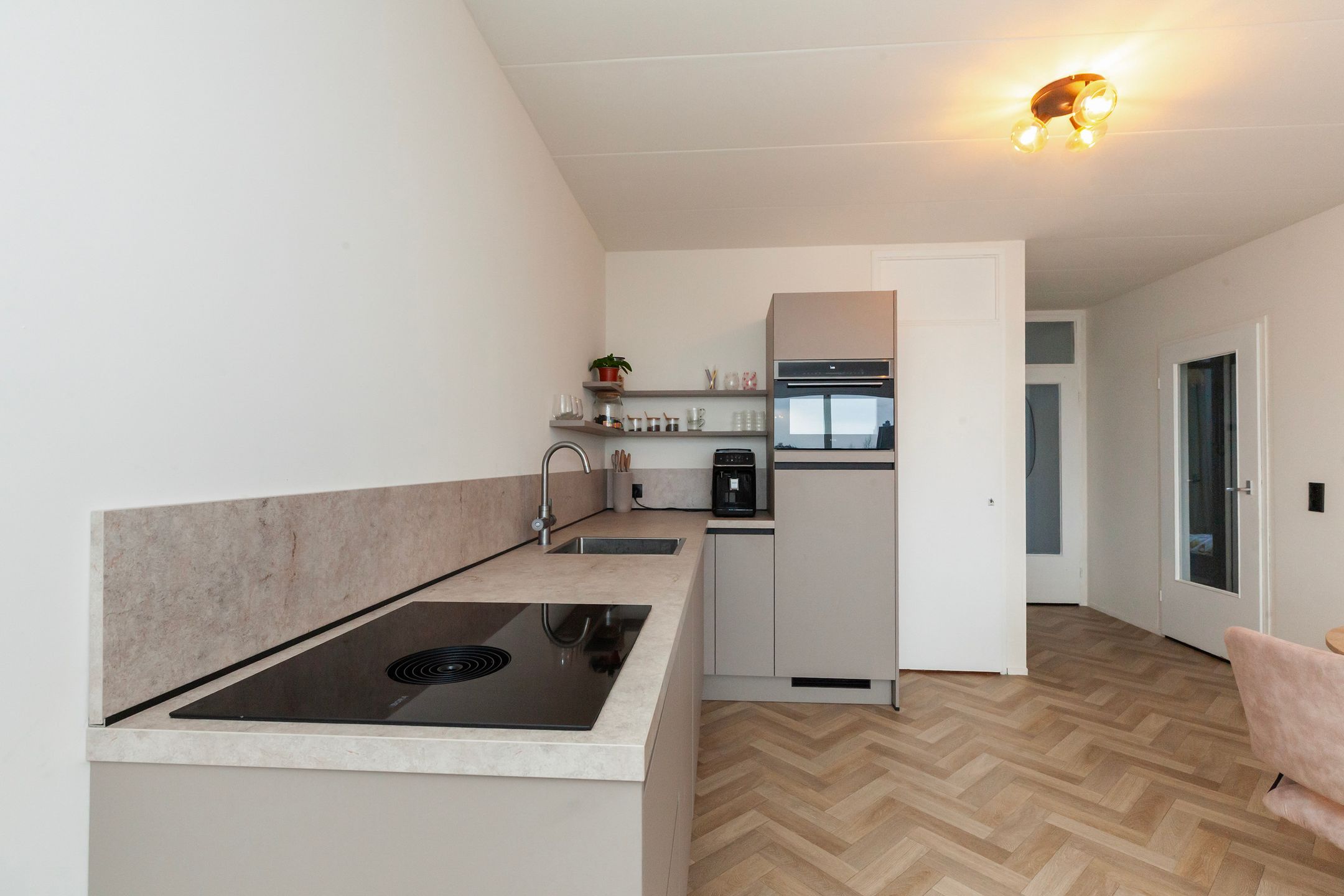 Foto 9 van Dunantstraat 739