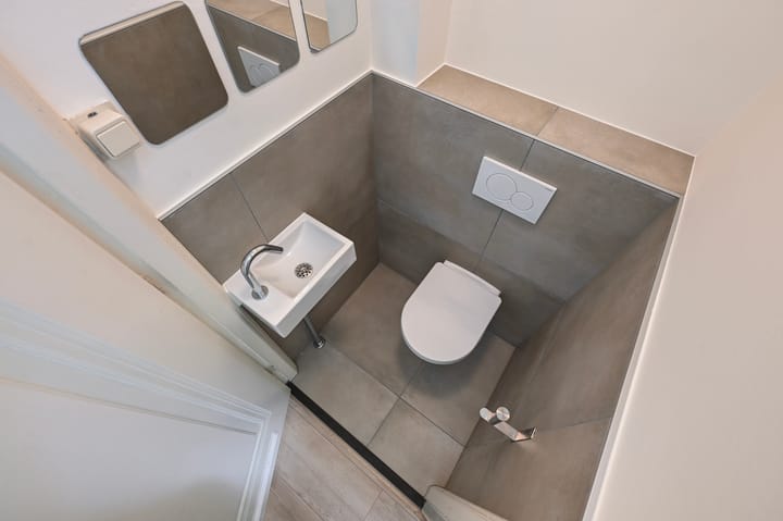 Photo 13 of van Naeltwijckstraat 72