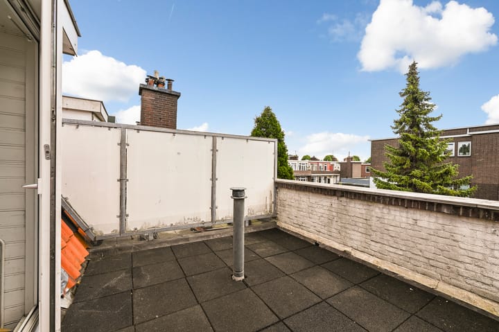 Photo 21 of van Naeltwijckstraat 72