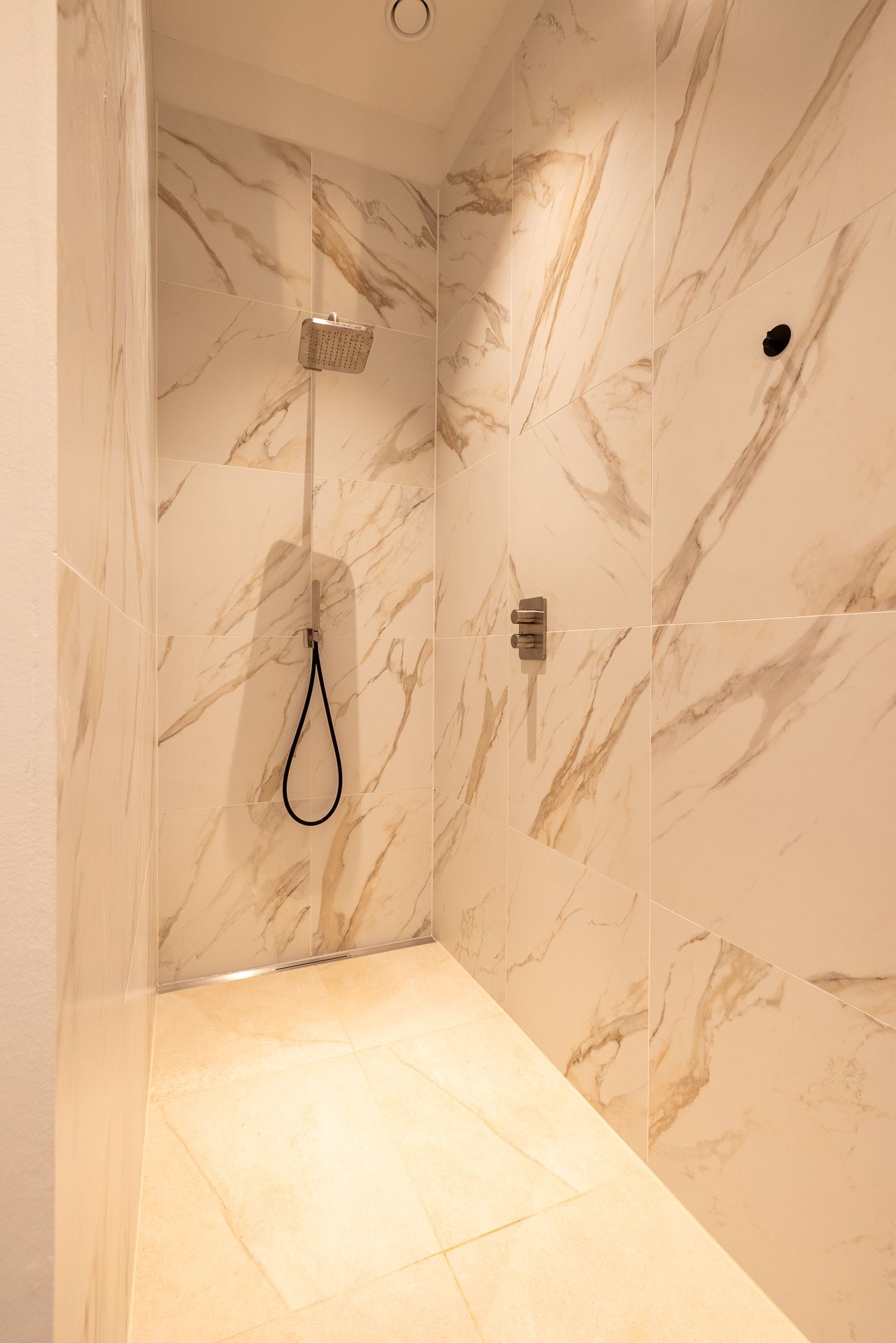 Photo 29 of Willemskade 21-D