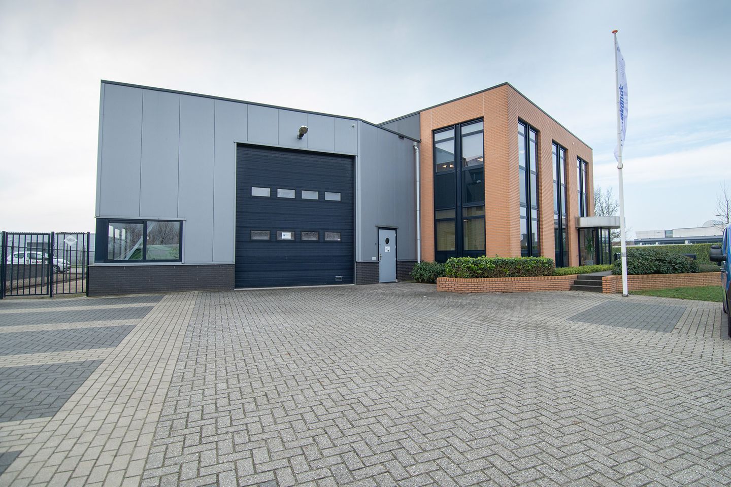 Bekijk foto 4 van Celsiusweg 12, 12-a en 12-b