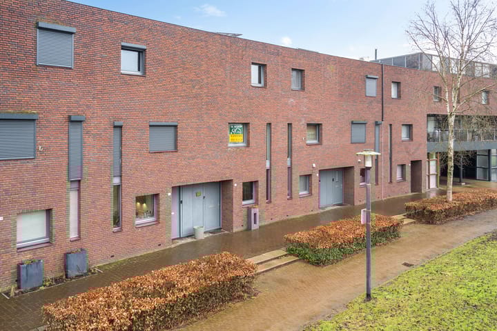 Photo 1 of Stoomlederplein 23