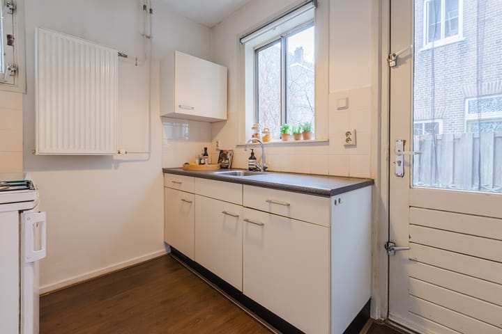 Foto 11 van Van Houweningenstraat 80-H