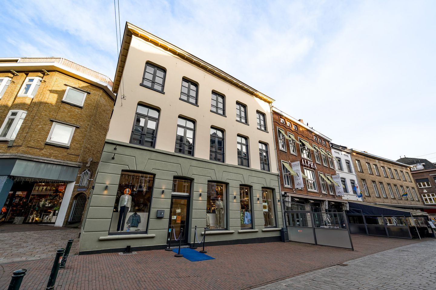 Bekijk foto 3 van Marktstraat 3