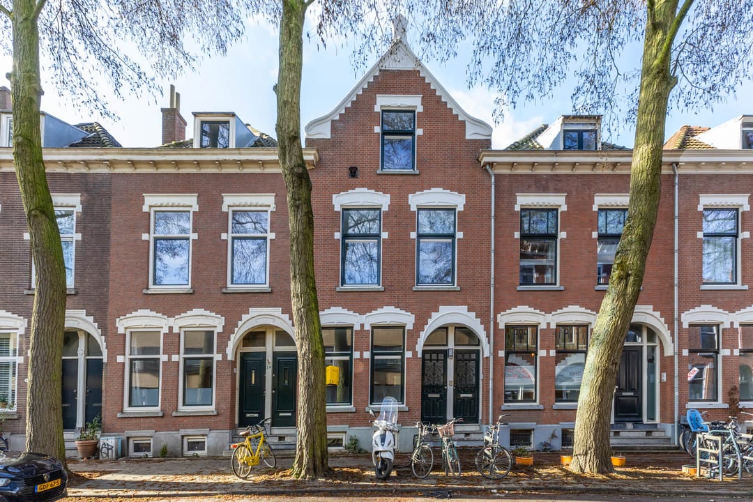 Photo 1 of Joost van Geelstraat 57-A