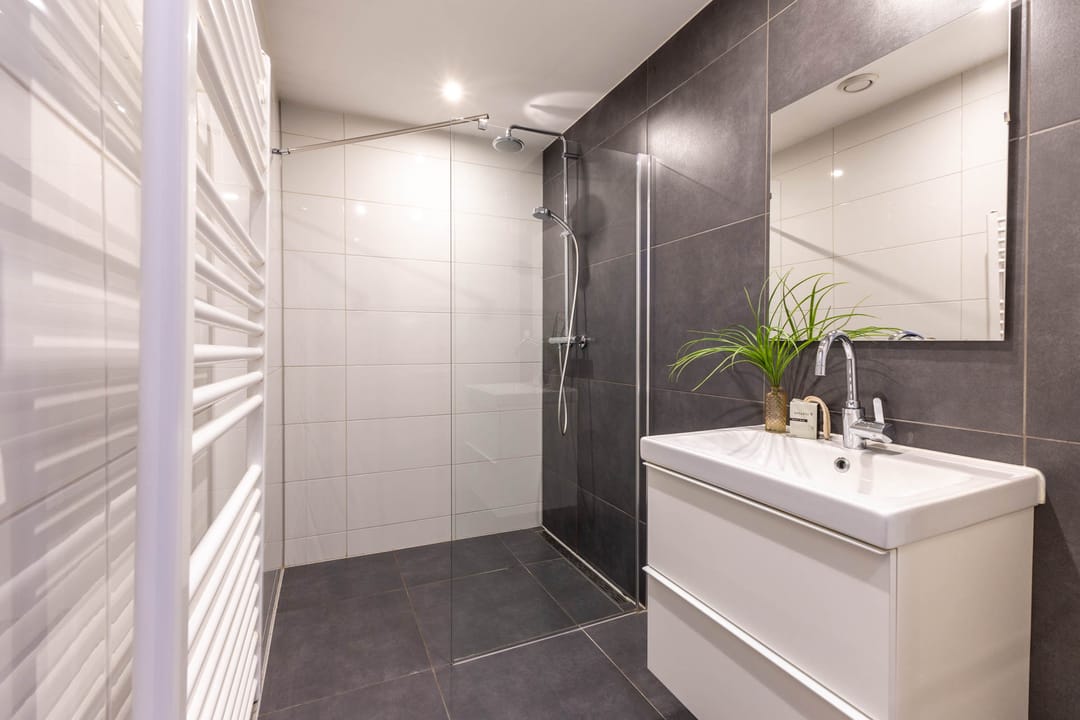 Photo 16 of Joost van Geelstraat 57-A