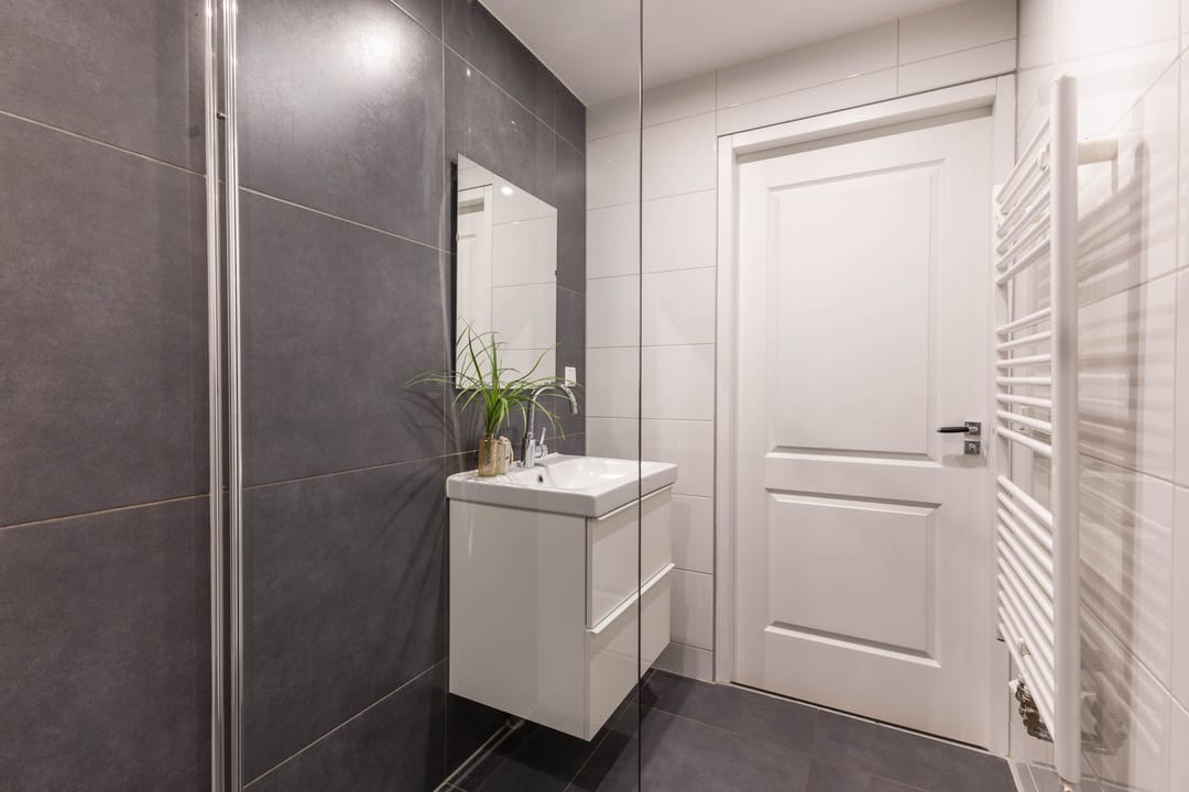 Photo 17 of Joost van Geelstraat 57-A