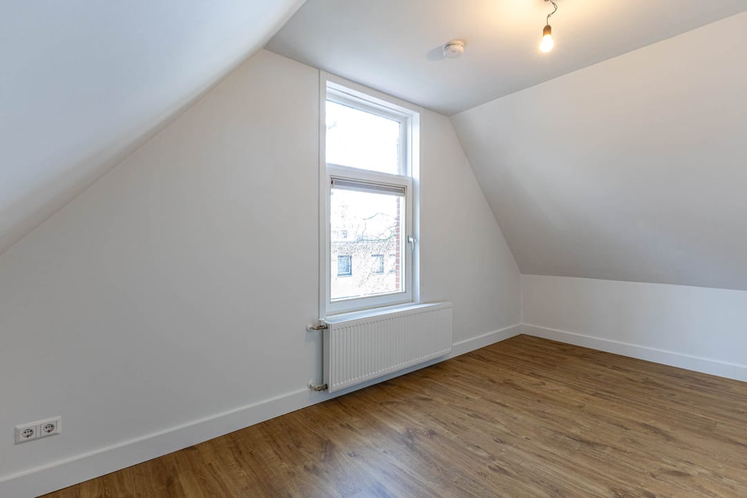 Photo 22 of Joost van Geelstraat 57-A