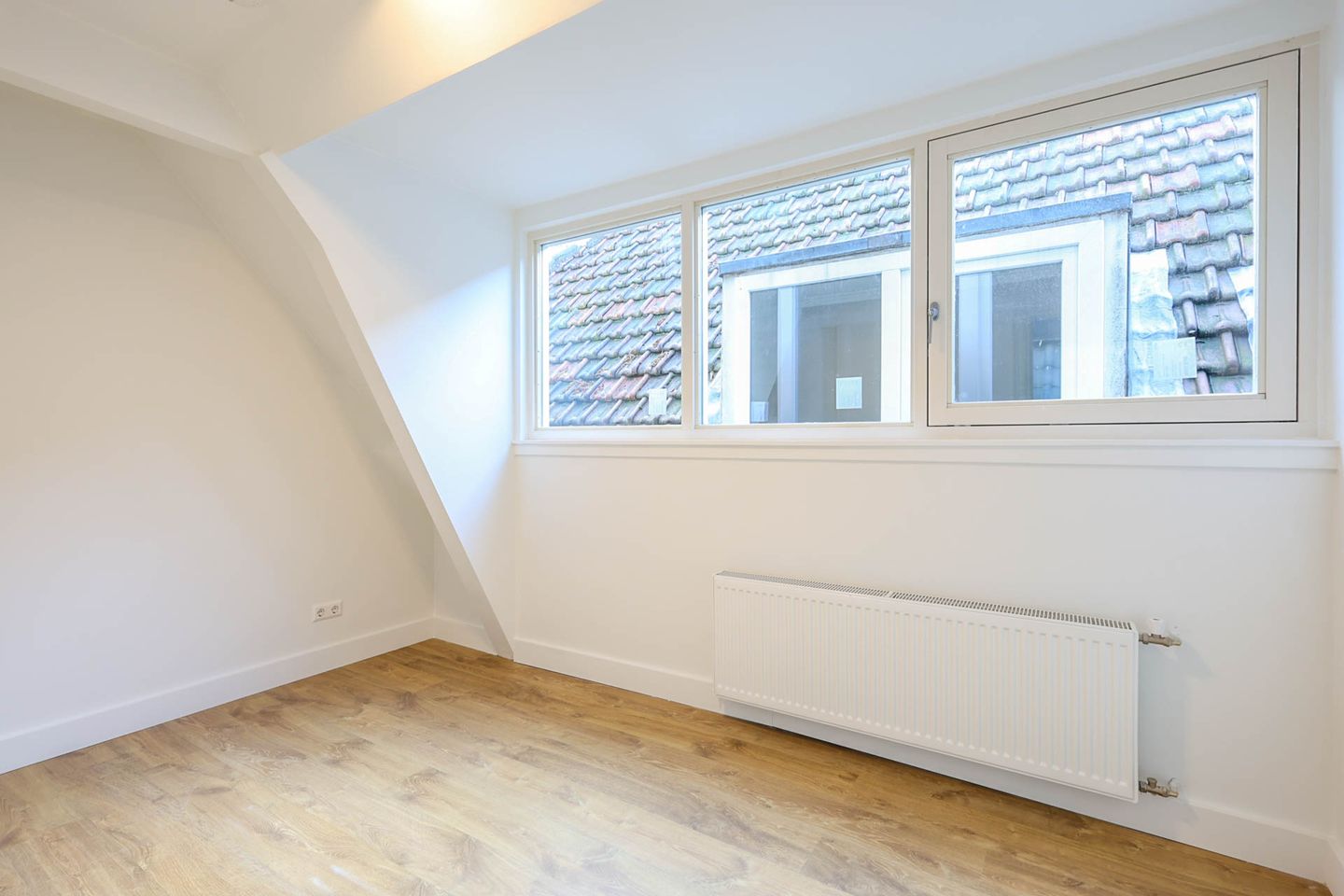 Photo 25 of Joost van Geelstraat 57-A