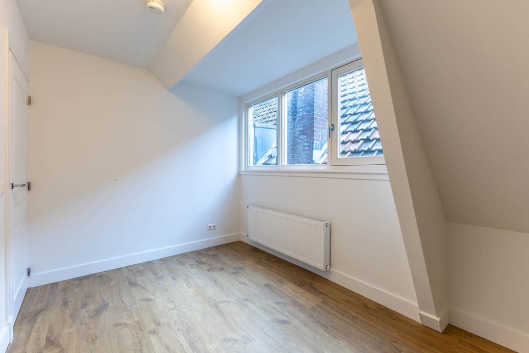 Photo 28 of Joost van Geelstraat 57-A