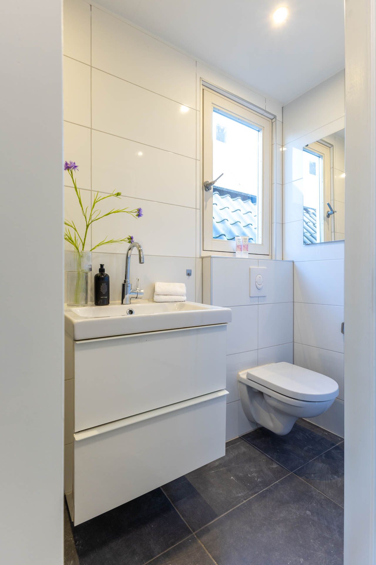 Photo 30 of Joost van Geelstraat 57-A