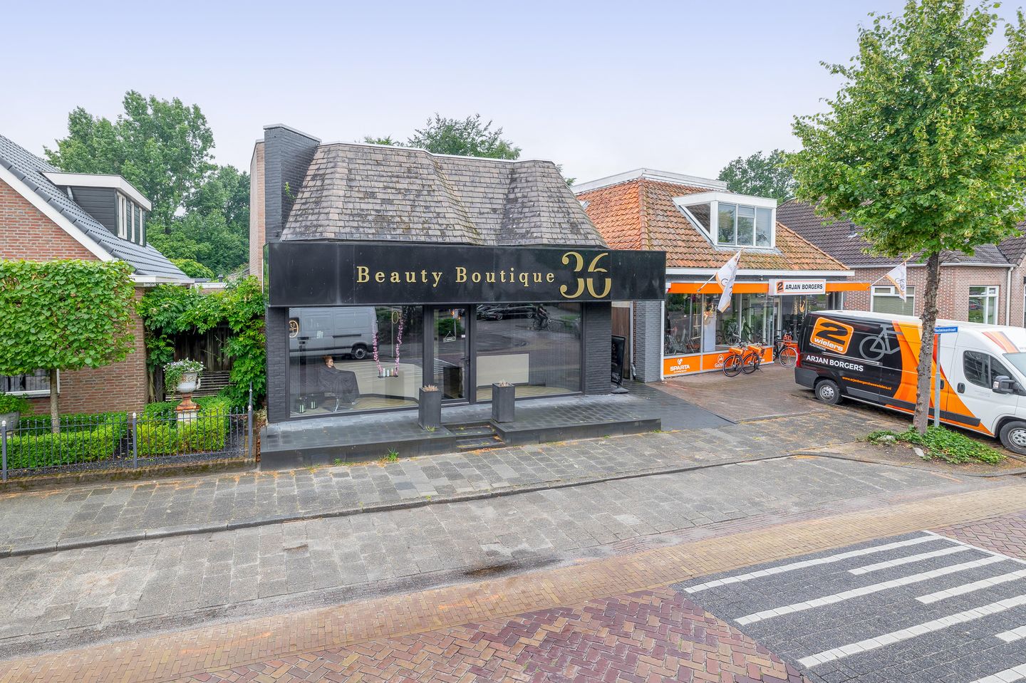 View photo 1 of Wilhelminastraat 36