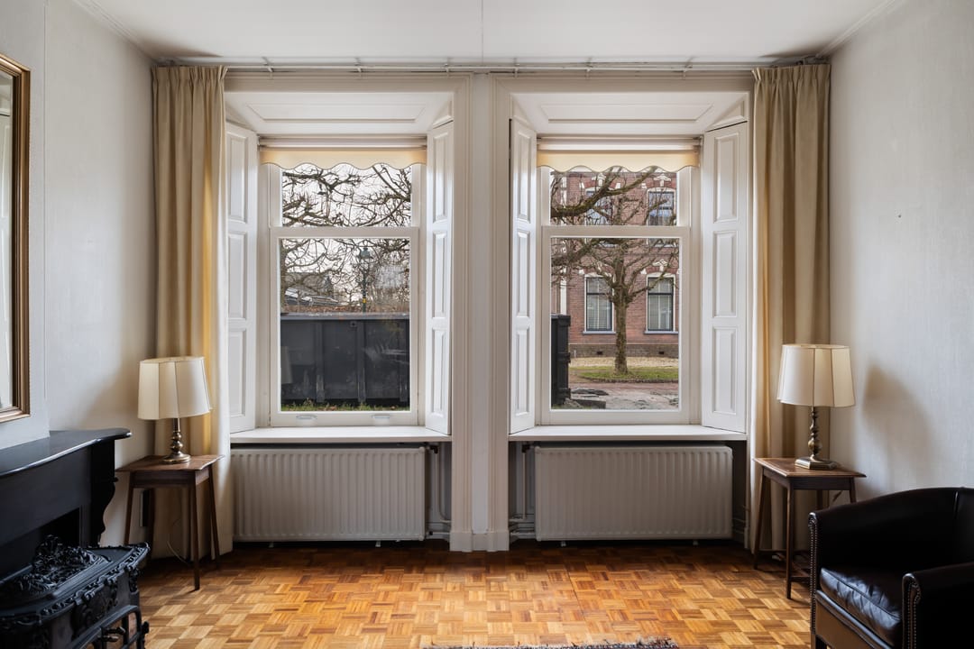 Photo 11 of Voorstraat 110