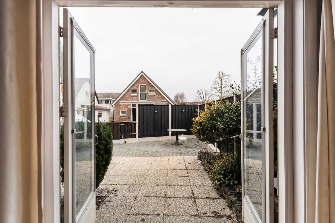 Photo 17 of Voorstraat 110