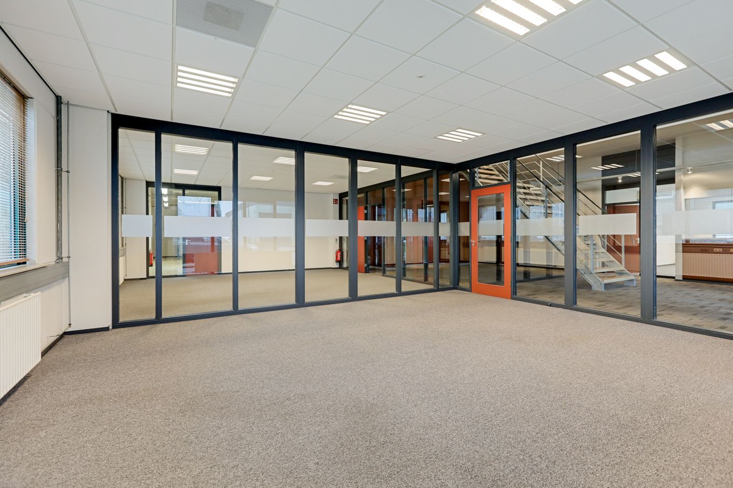 View photo 3 of Aalsbergen 11