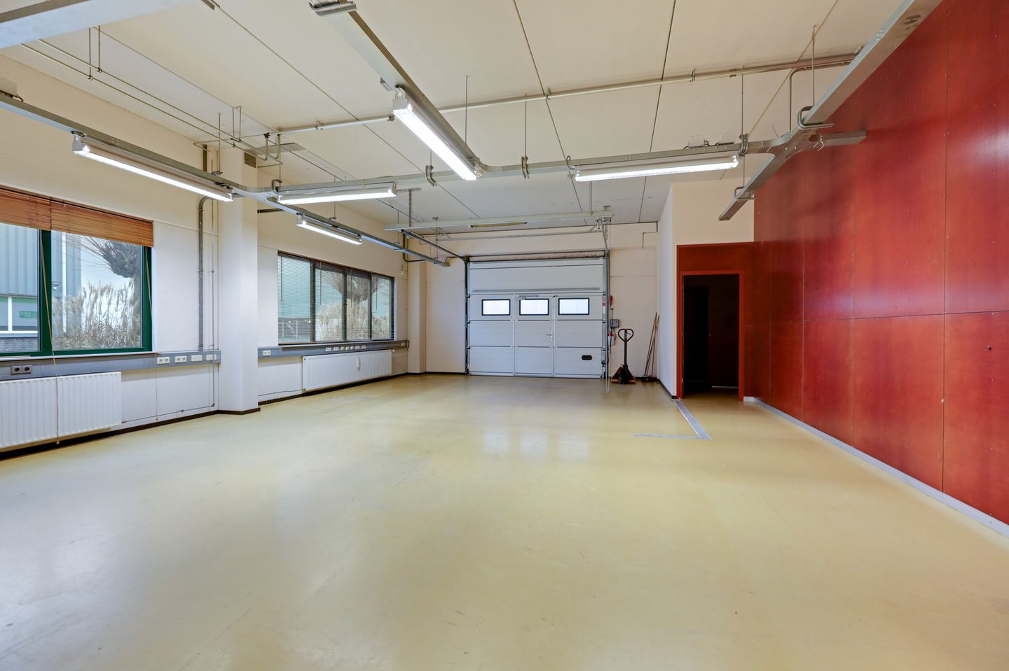 View photo 4 of Aalsbergen 11