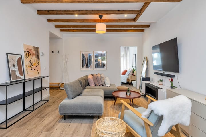 Photo 4 of Bloys van Treslongstraat 58-H