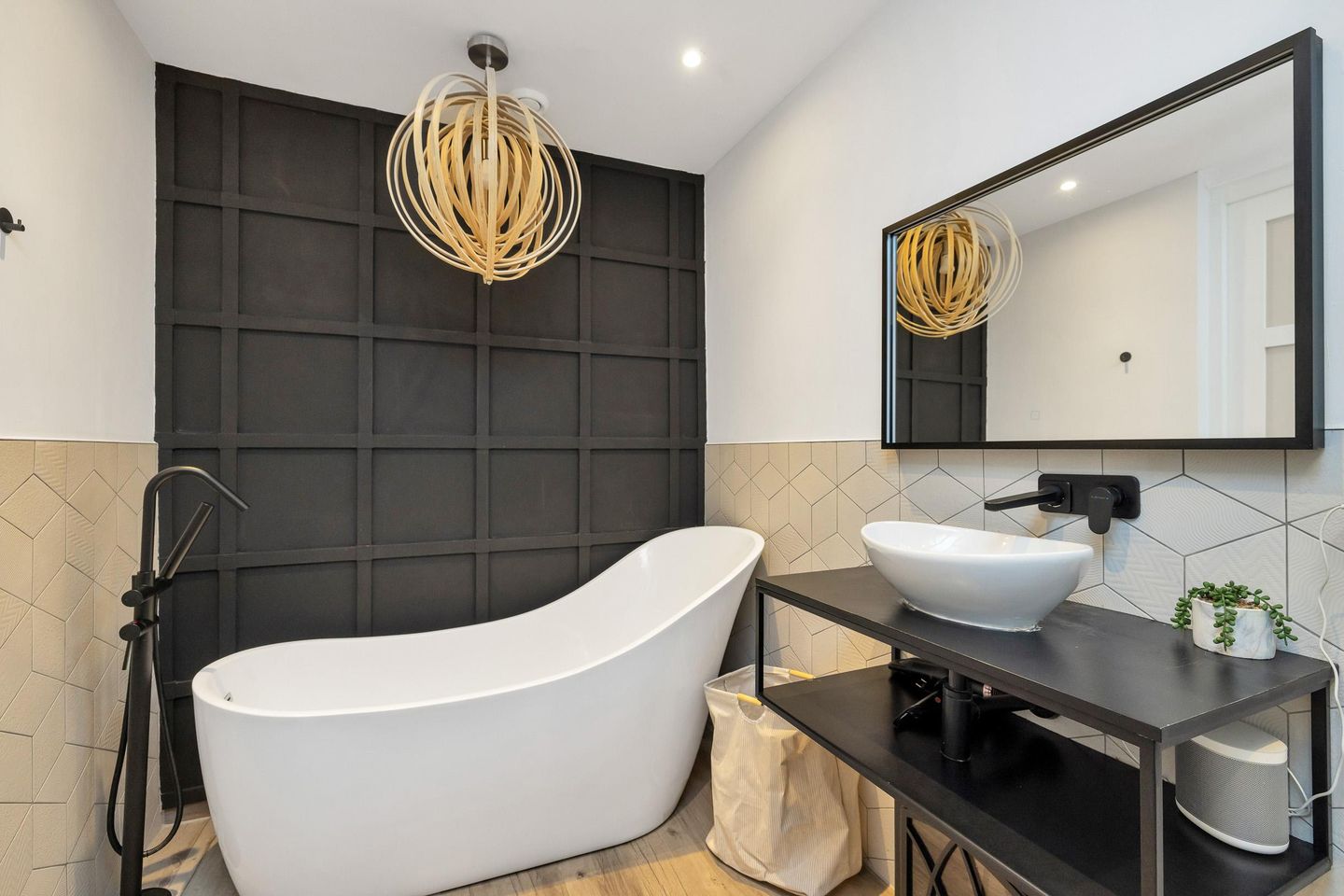 Photo 34 of Bloys van Treslongstraat 58-H