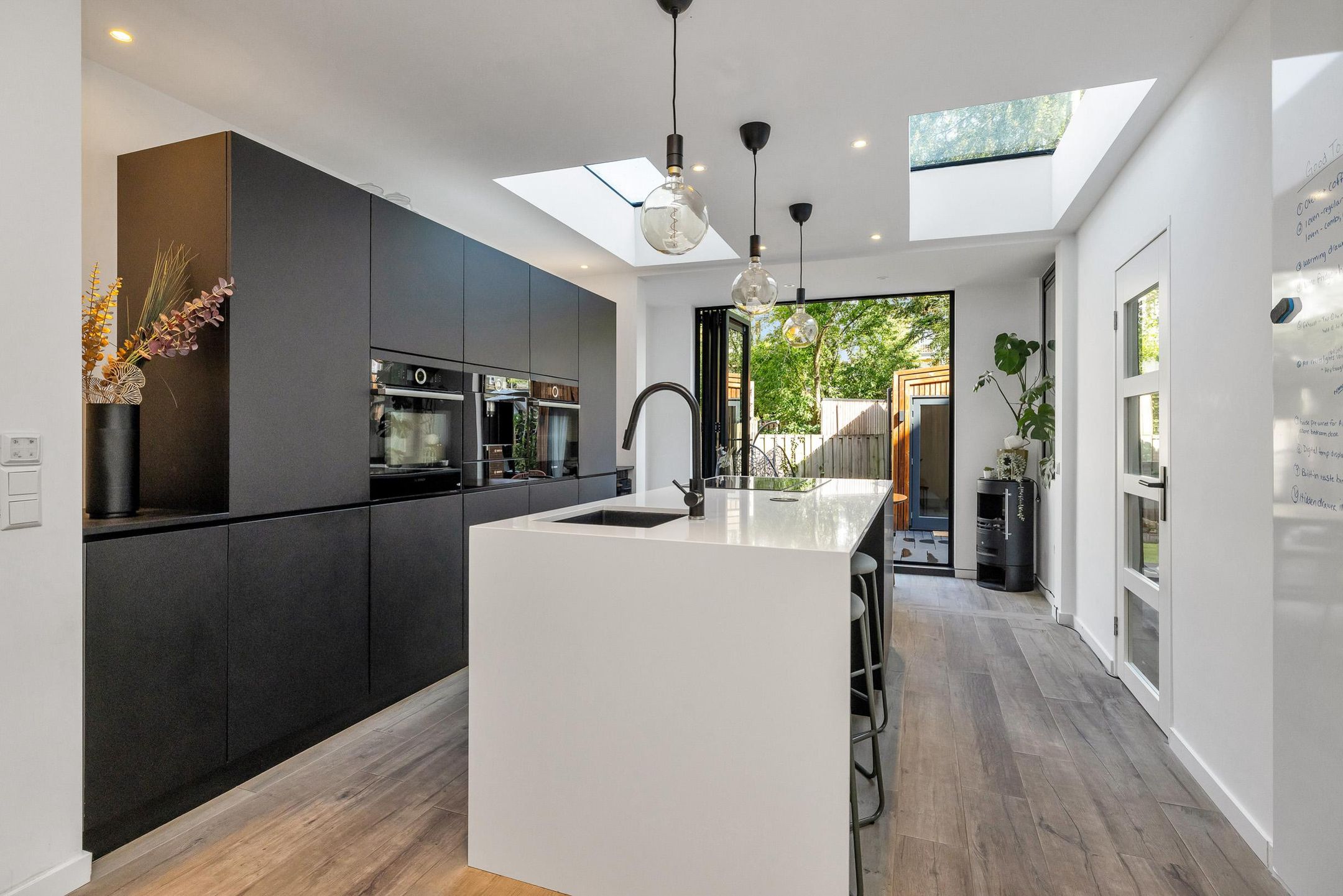 Photo 27 of Bloys van Treslongstraat 58-H