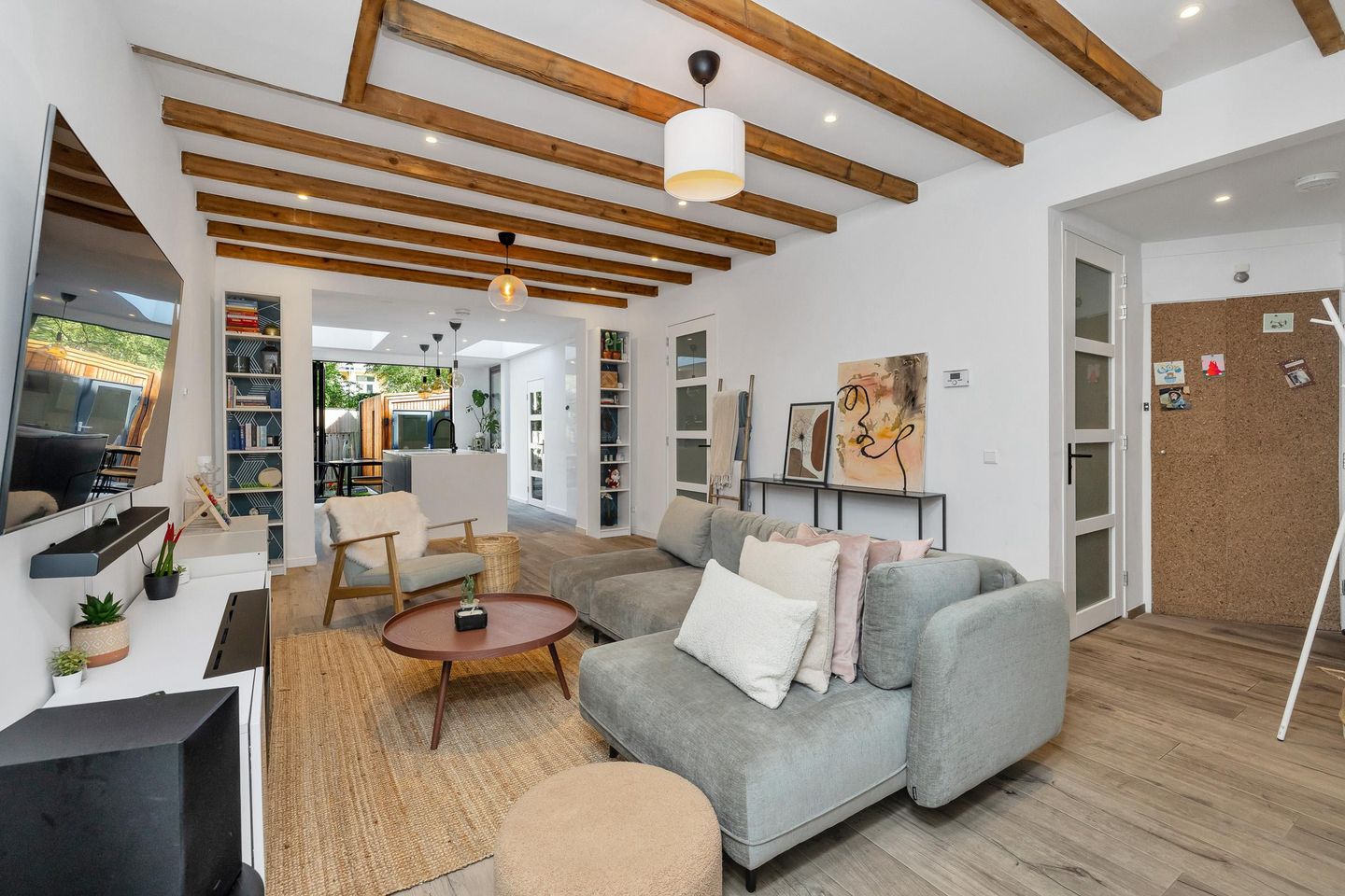 Photo 10 of Bloys van Treslongstraat 58-H