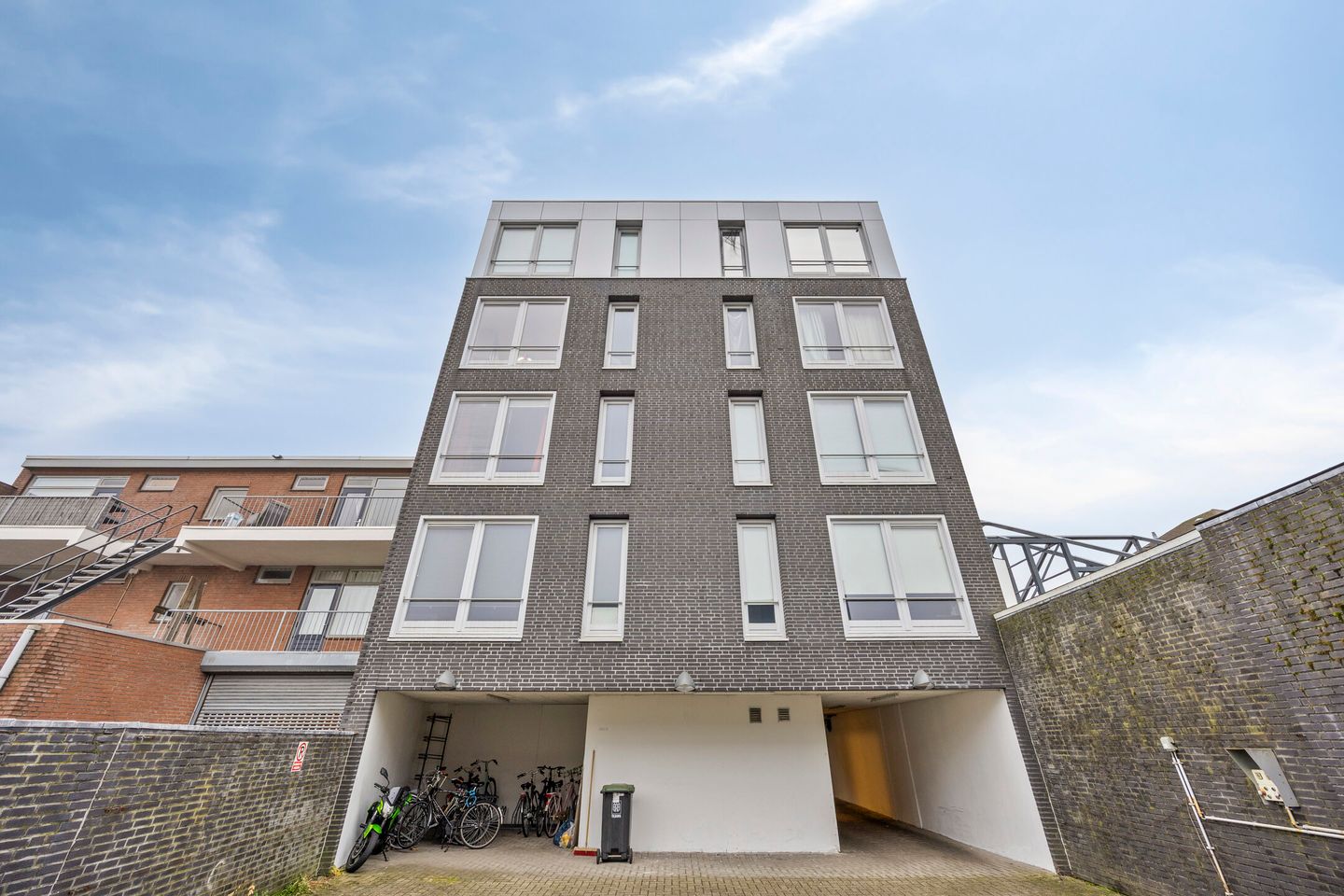 Foto 20 van Besterdring 27-16