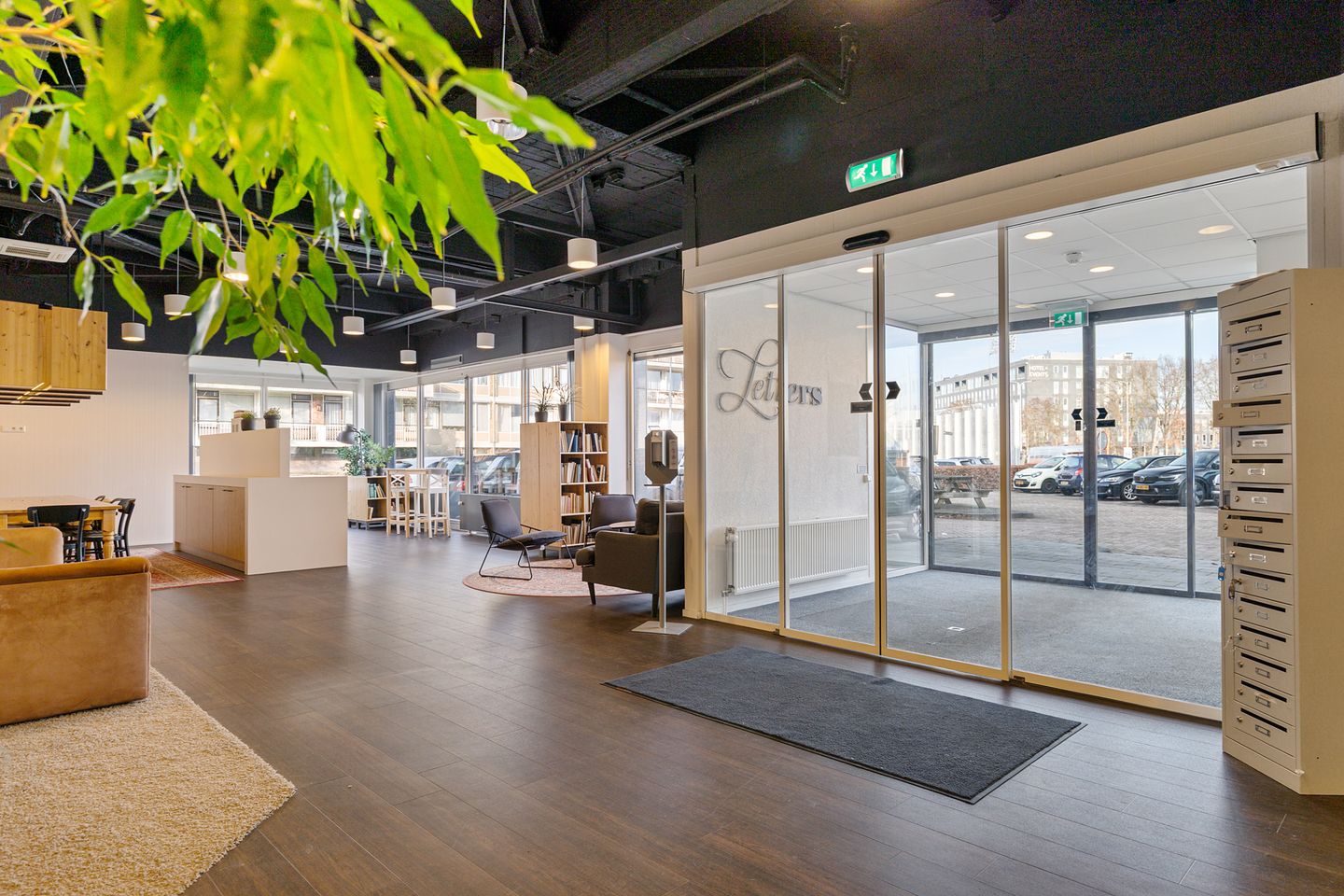 Bekijk foto 2 van Aagje Dekenstraat 51-53