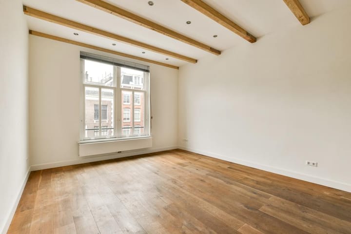 Photo 2 of Tweede Hugo de Grootstraat 14-2