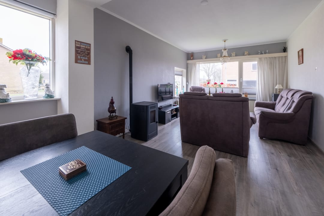 Photo 2 of Langewoldstraat 2-A