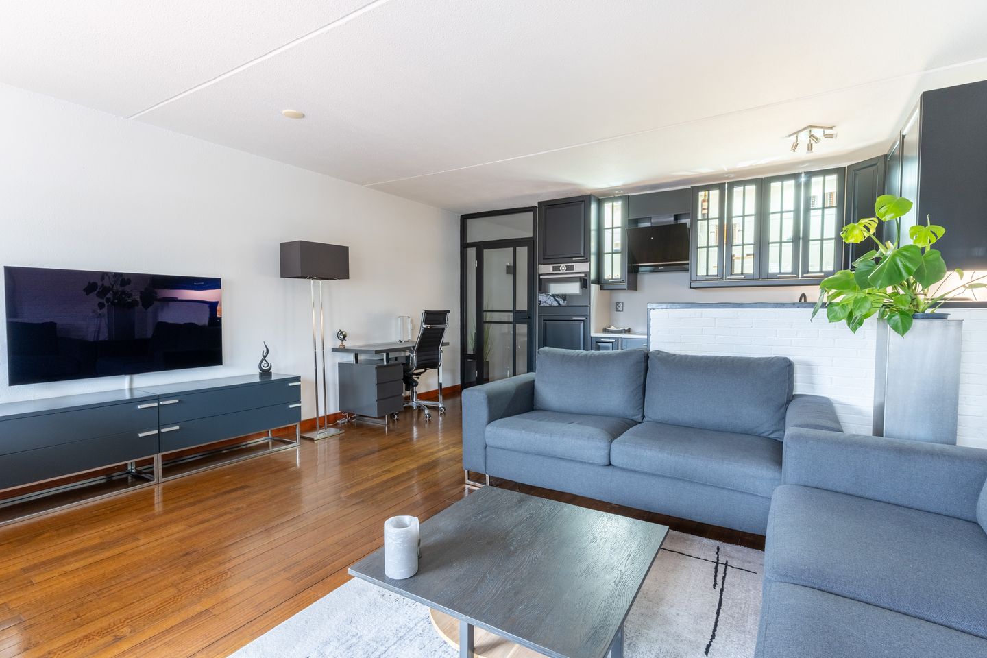 Photo 5 of Groest 73-22