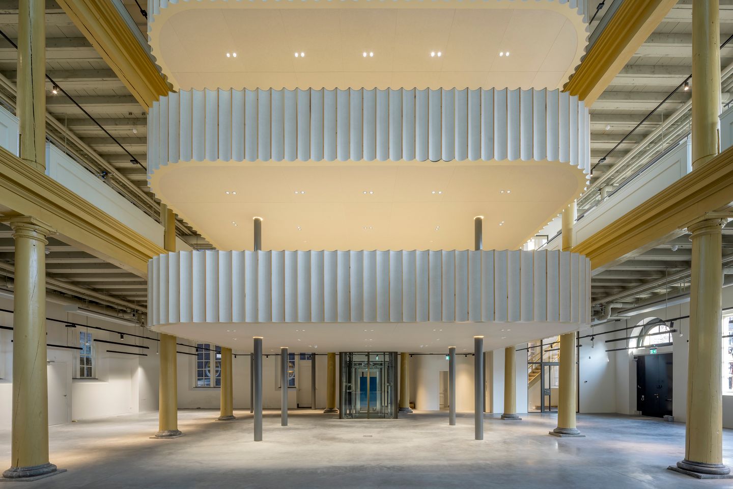 Bekijk foto 5 van Kloveniersburgwal 50