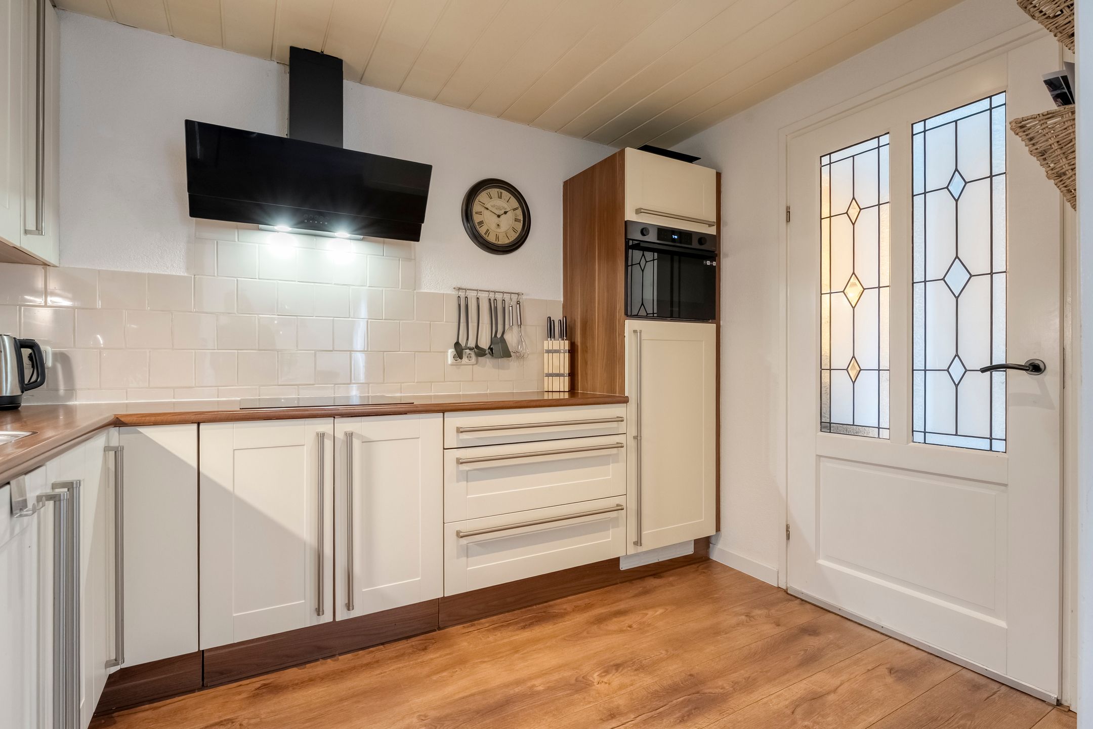 Photo 15 of Castorstraat 9