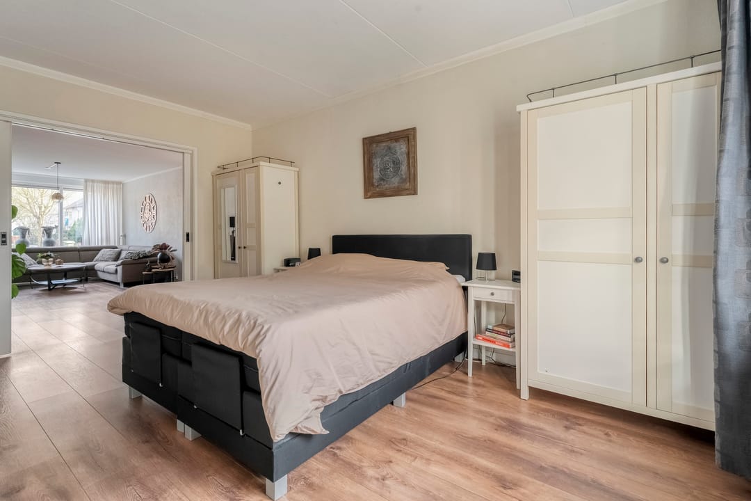 Photo 17 of Castorstraat 9