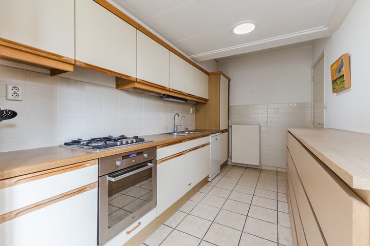 Foto 11 van Jan van Scorelpark 50