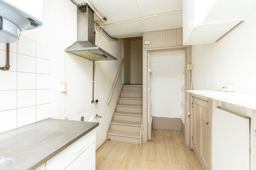 Photo 11 of Hugo Molenaarstraat 17-B