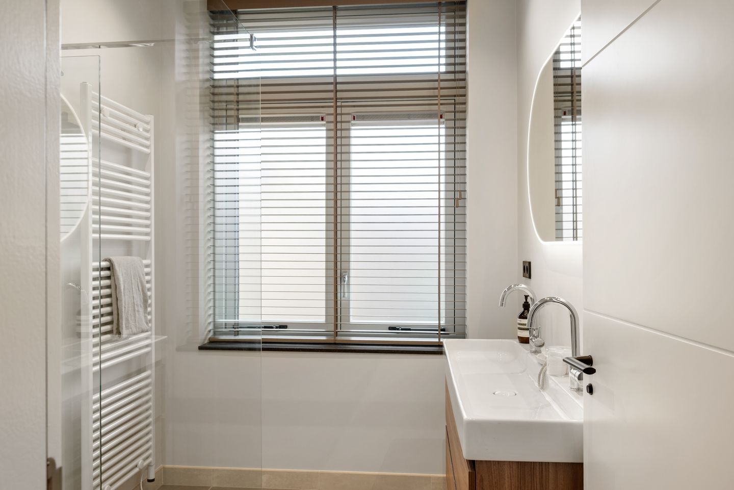 Foto 35 van Marnixstraat 119