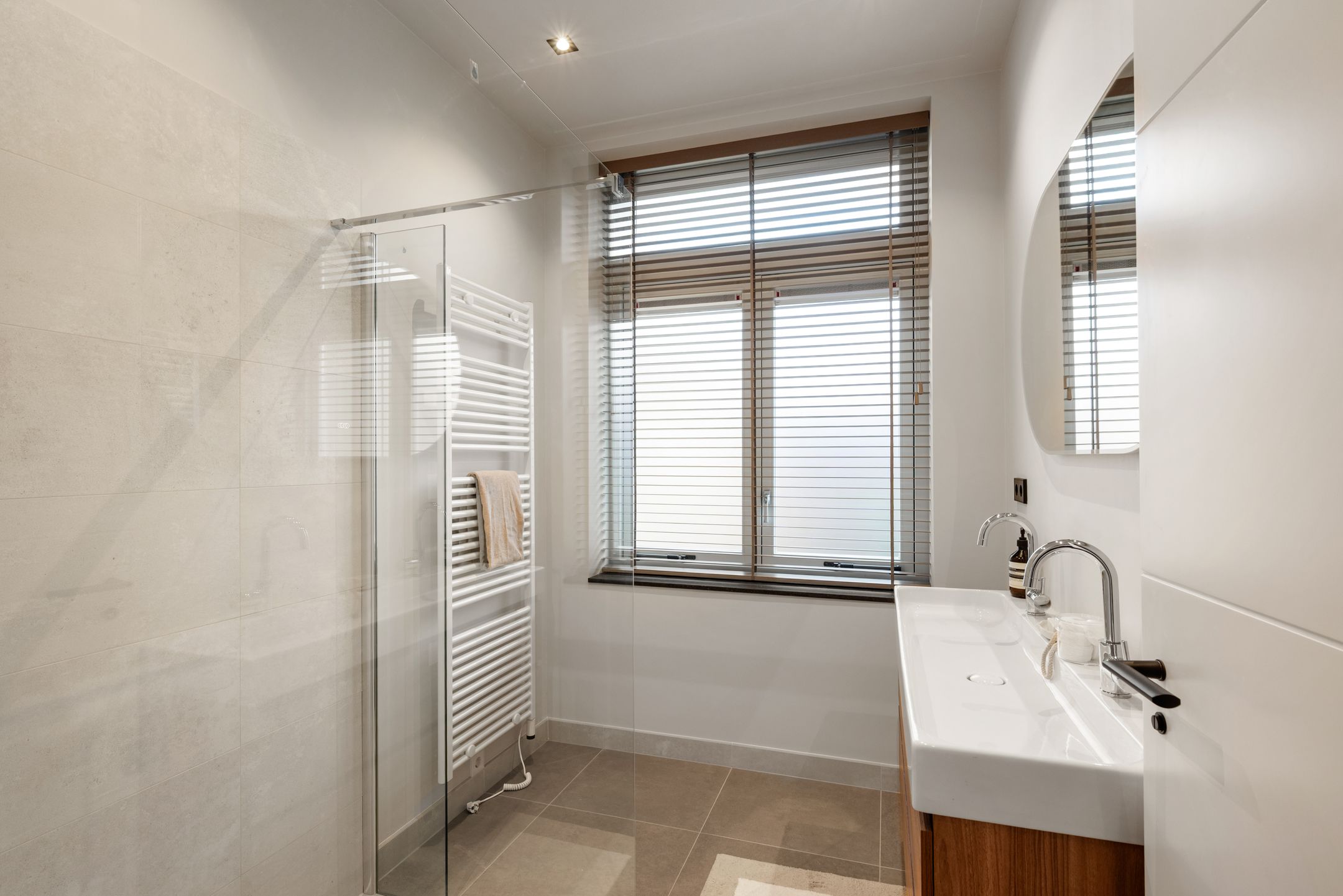 Foto 36 van Marnixstraat 119