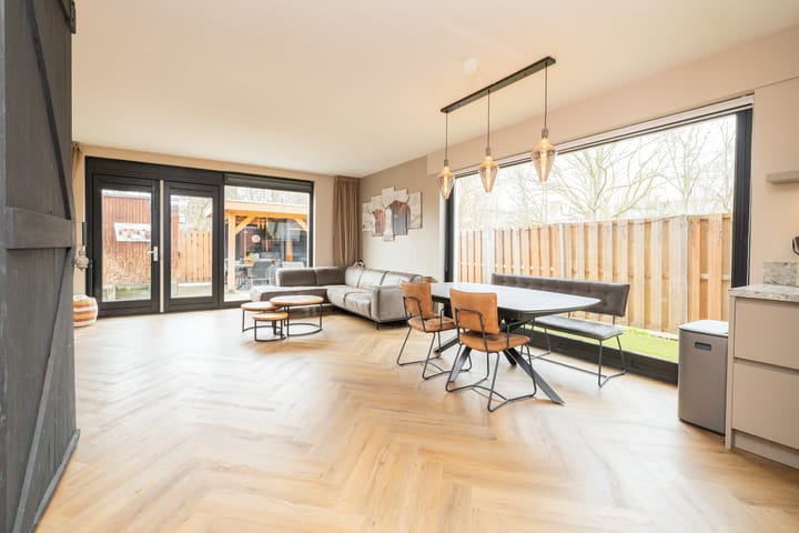 Photo 7 of Prins Clausstraat 248