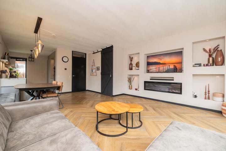 Photo 10 of Prins Clausstraat 248