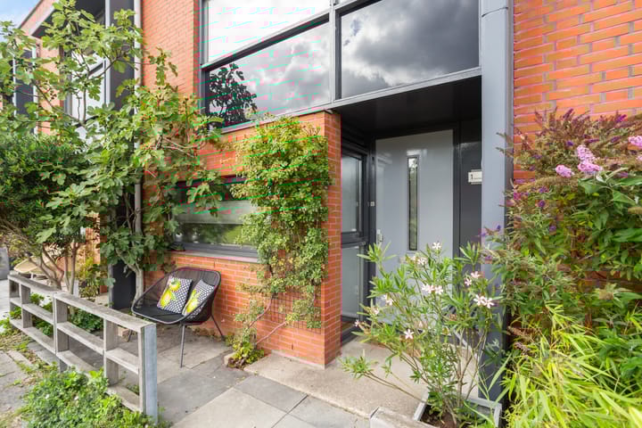 Photo 4 of Annie van Eesstraat 1