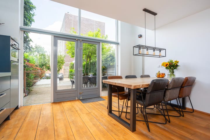 Photo 5 of Annie van Eesstraat 1