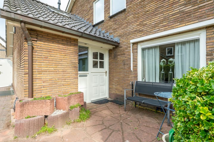 Photo 3 of Groen van Prinstererlaan 6