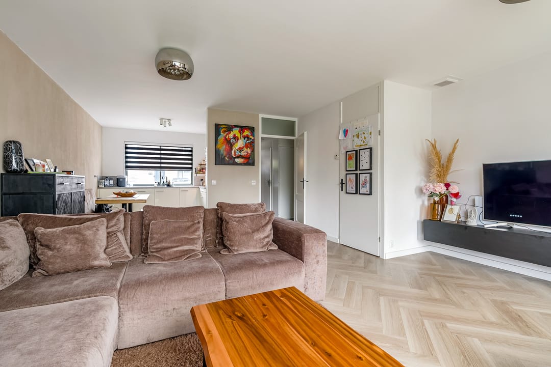 Photo 8 of Schoener 27 22