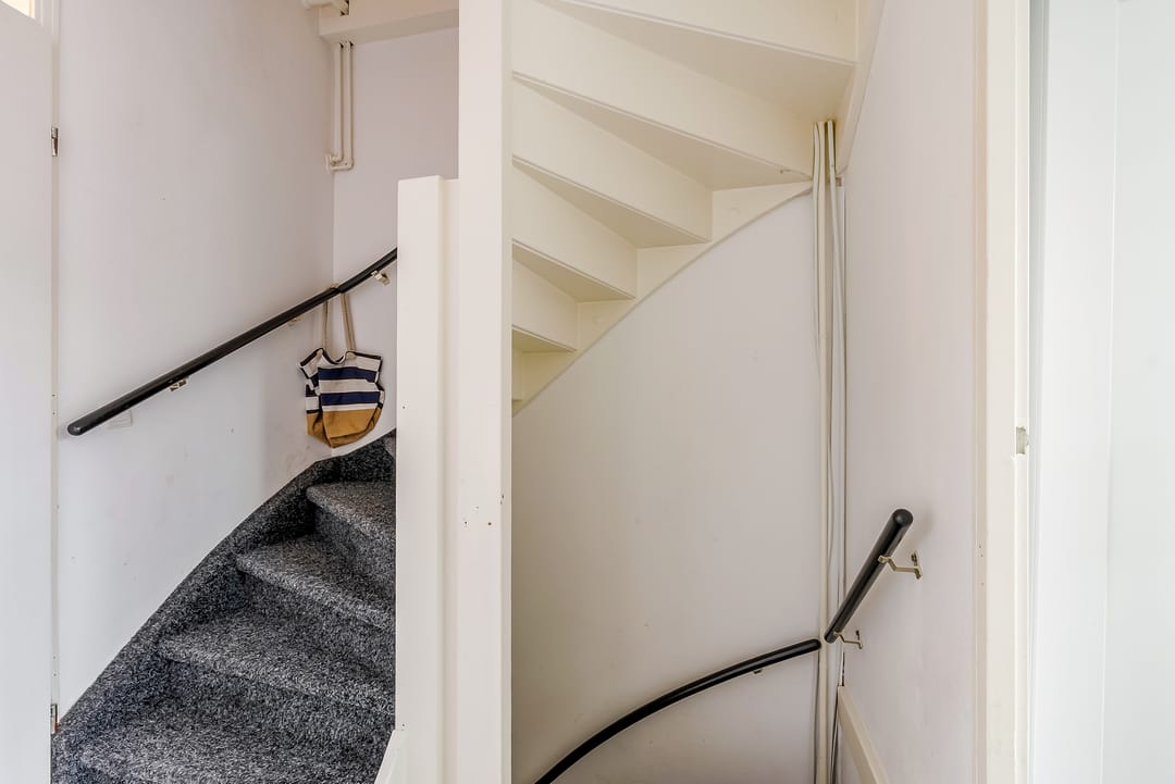 Photo 17 of Schoener 27 22