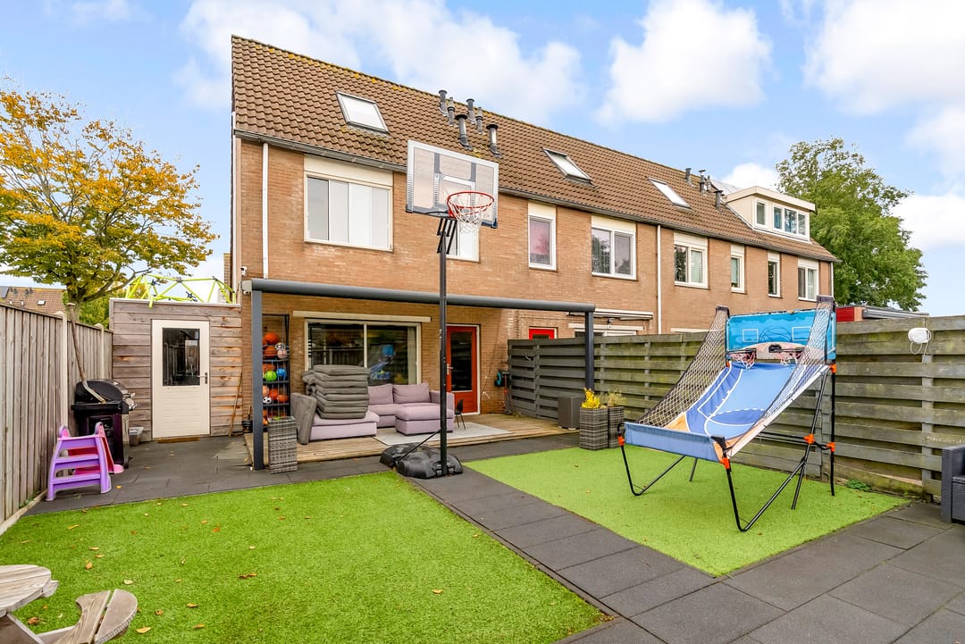 Photo 37 of Schoener 27 22