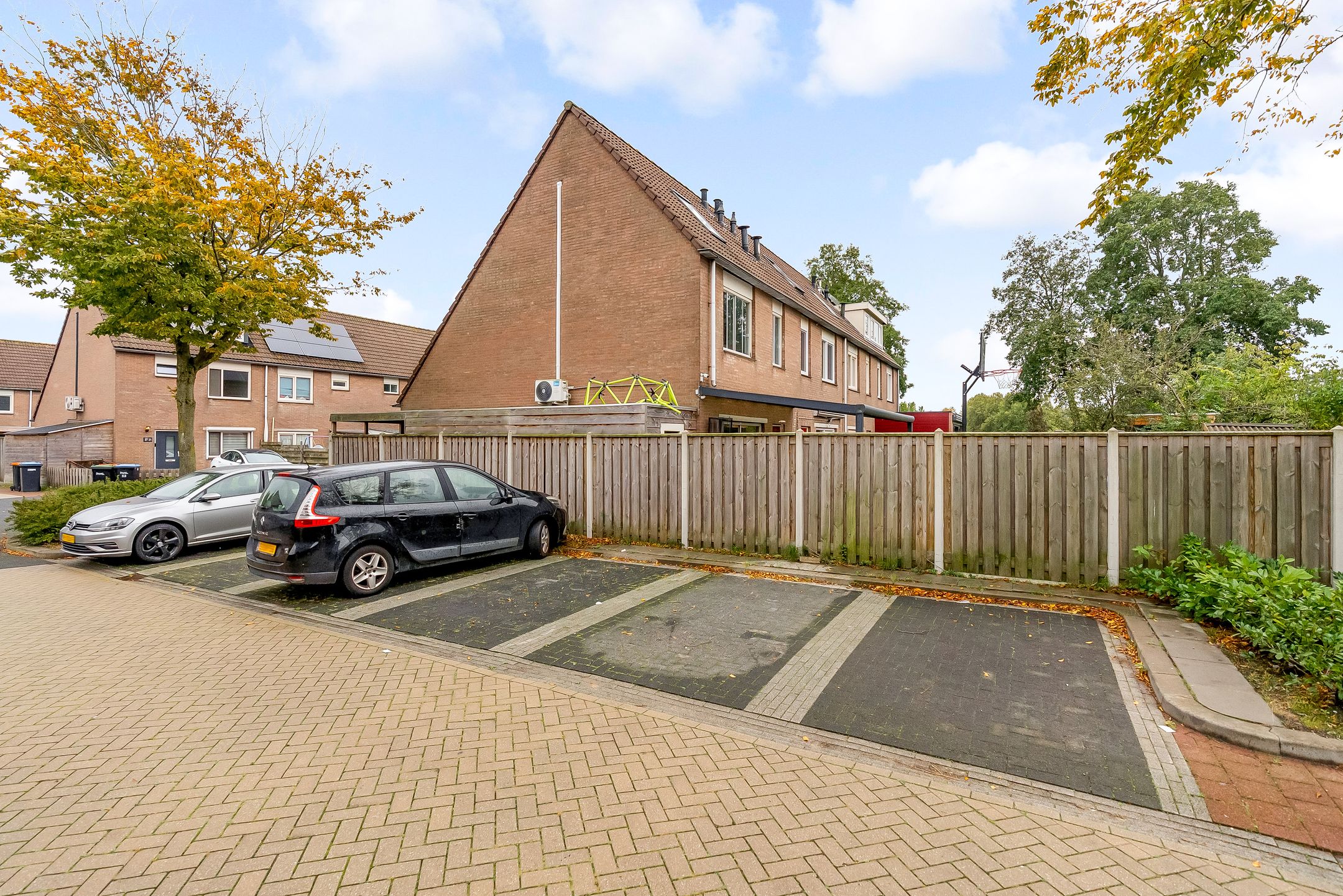 Photo 39 of Schoener 27 22