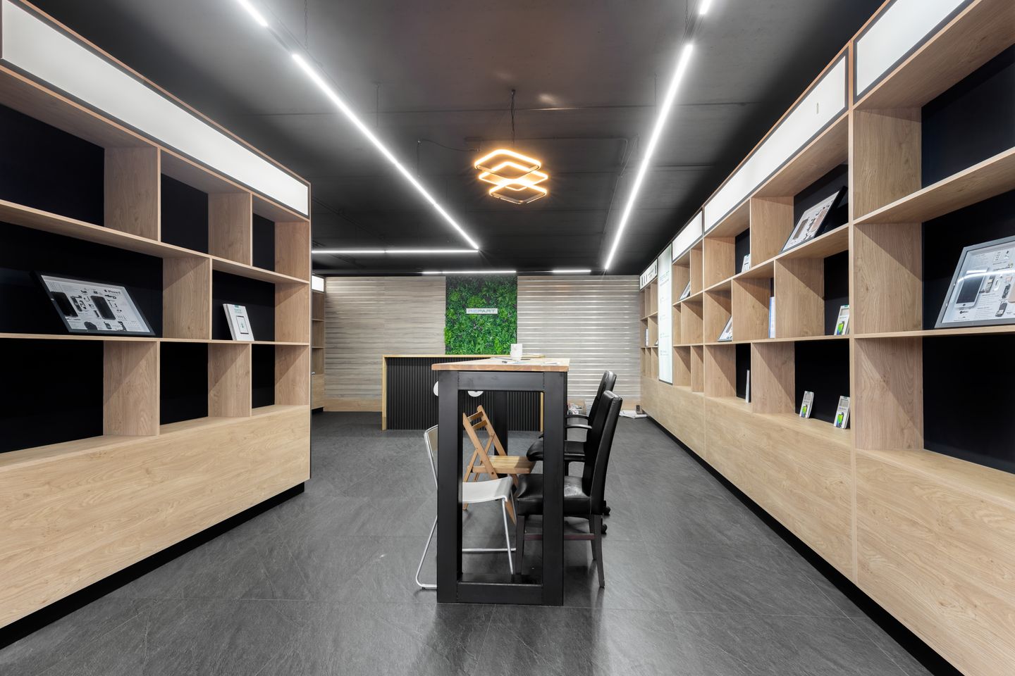 View photo 5 of Parallelweg 124-50