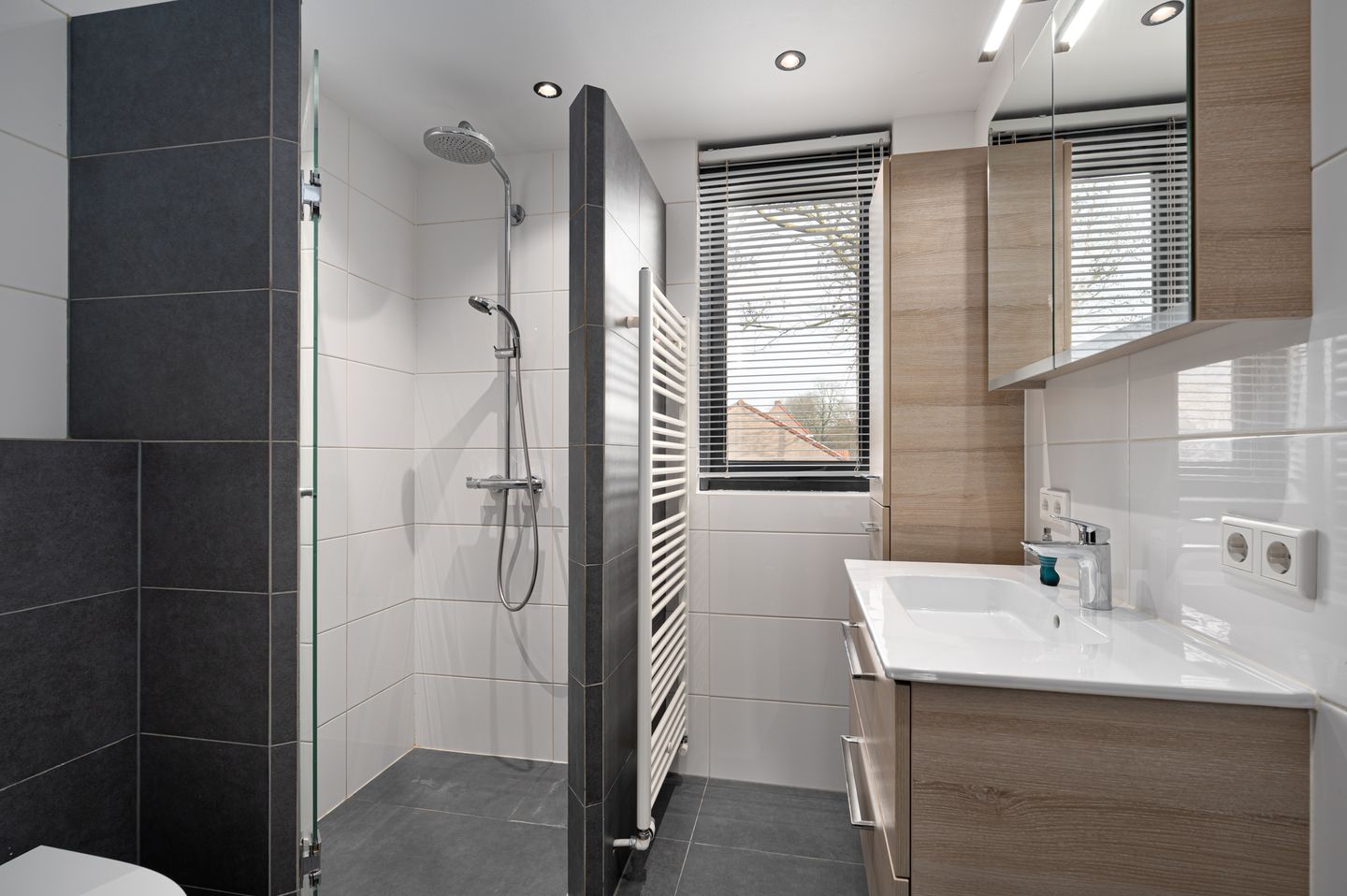 Foto 19 van Diepenbrockstraat 12